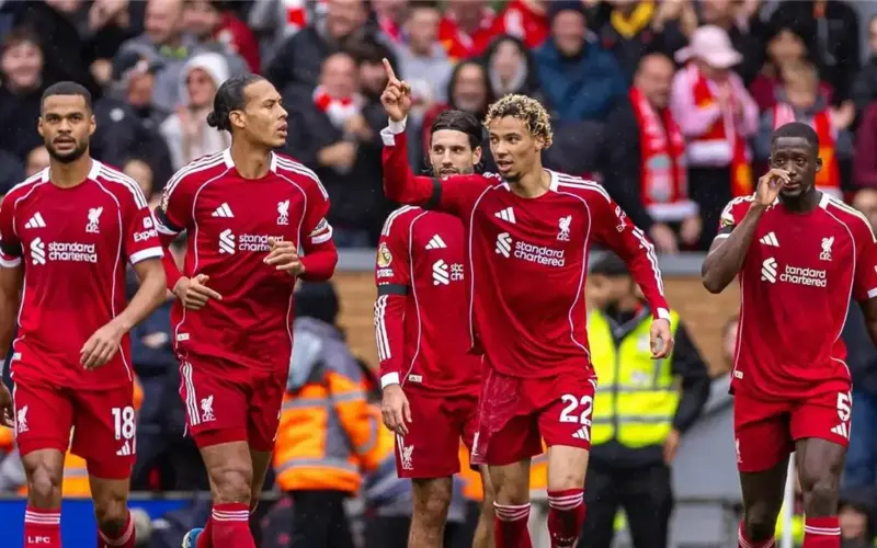على غرار محمد صلاح.. نجم ليفربول يلوح بفسخ عقده والرحيل في الصيف